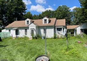 18 Lincoln Pl, Newton Town, *, 3 Bedrooms Bedrooms, 10 Rooms Rooms,3 BathroomsBathrooms,Residential,Lincoln Pl,5089886