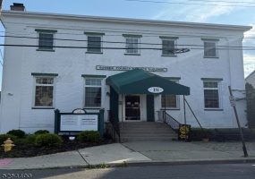 18 Church St, Newton Town, *, ,Commercial,For Sale,Church St,5254400