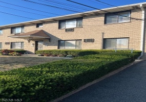 890 Allwood Rd, Clifton City, *, 1 Bedroom Bedrooms, 4 Rooms Rooms,1 BathroomBathrooms,Rental,For Sale,890,Allwood Rd,5036163