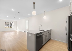 70 Ridgedale, Morristown Town, 2 Bedrooms Bedrooms, 4 Rooms Rooms,2 BathroomsBathrooms,Rental,For Sale,Ridgedale,5388404 70 Ridgedale, Morristown Town, 2 Bedrooms Bedrooms, 4 Rooms Rooms,2 BathroomsBathrooms,Rental,For Sale,Ridgedale,5388404