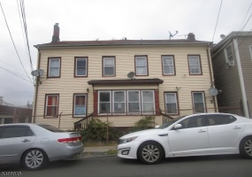 38 Redwood Ave, Paterson City, *, 13 Bedrooms Bedrooms, ,Multi-Family,For Sale,1,Redwood Ave,5396845