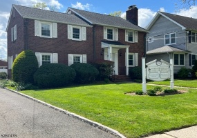 232 Saint Paul Street, Westfield Town, *, ,Commercial,For Sale,Saint Paul Street,5287478