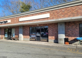 498 S LIVINGSTON AVE, Livingston Twp., *, ,Commercial,For Sale,S LIVINGSTON AVE,5199805