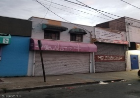 775 COMMUNIPAW AVE, Jersey City, ,Commercial,For Sale,775,COMMUNIPAW AVE,5199571