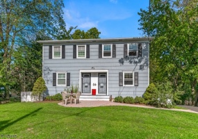 56 E Main, Mendham Boro, 2 Bedrooms Bedrooms, 5 Rooms Rooms,1 BathroomBathrooms,Rental,For Sale,E Main,5269187