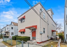 90 Richard St, Passaic City, *, 6 Bedrooms Bedrooms, ,Multi-Family,For Sale,90,Richard St,5325845